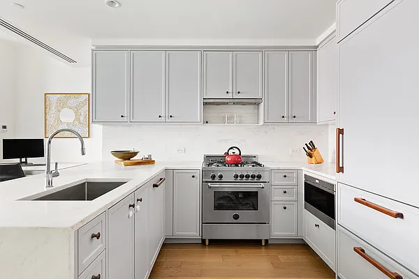 Rented by Compass | media 21