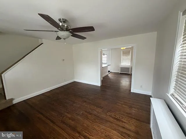 3 bed, 1.0 bath, 1116 sqft, $2,550 — Photo 3
