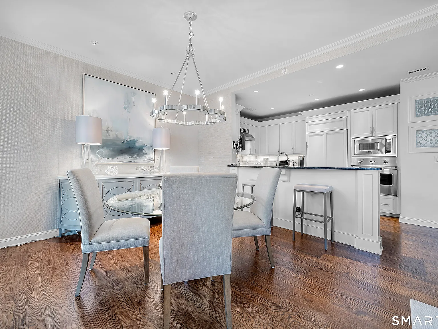 2 bed, 2.0 bath, 2261 sqft, $8,000 — Photo 4
