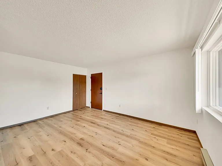 707 Dakota Dr — Photo 8