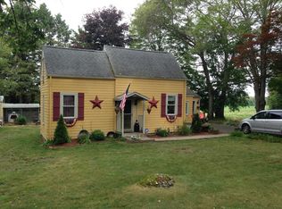 230 S Walker St, Taunton, MA 02780