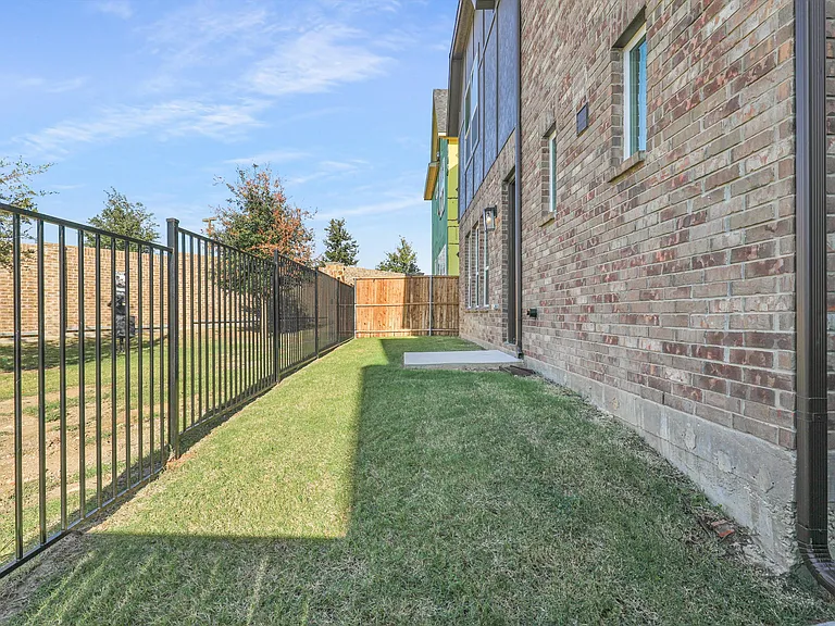 1528 Teresa Ann Ln — Photo 22
