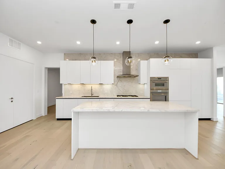 1711 Allen Pkwy #2207 — Photo 37