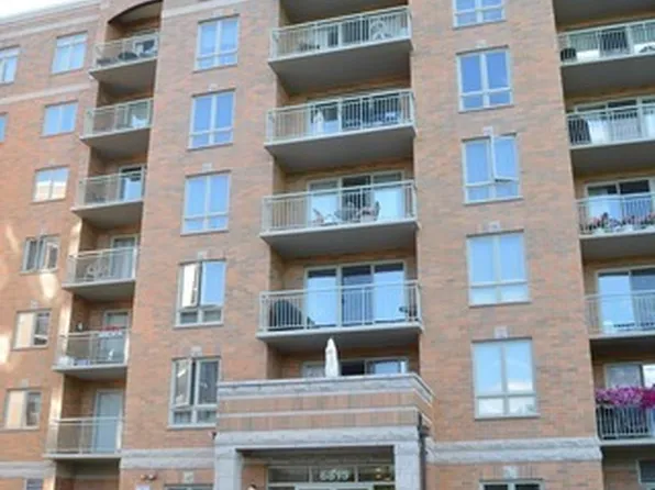 6815 N Milwaukee Ave APT 604, Niles, IL 60714