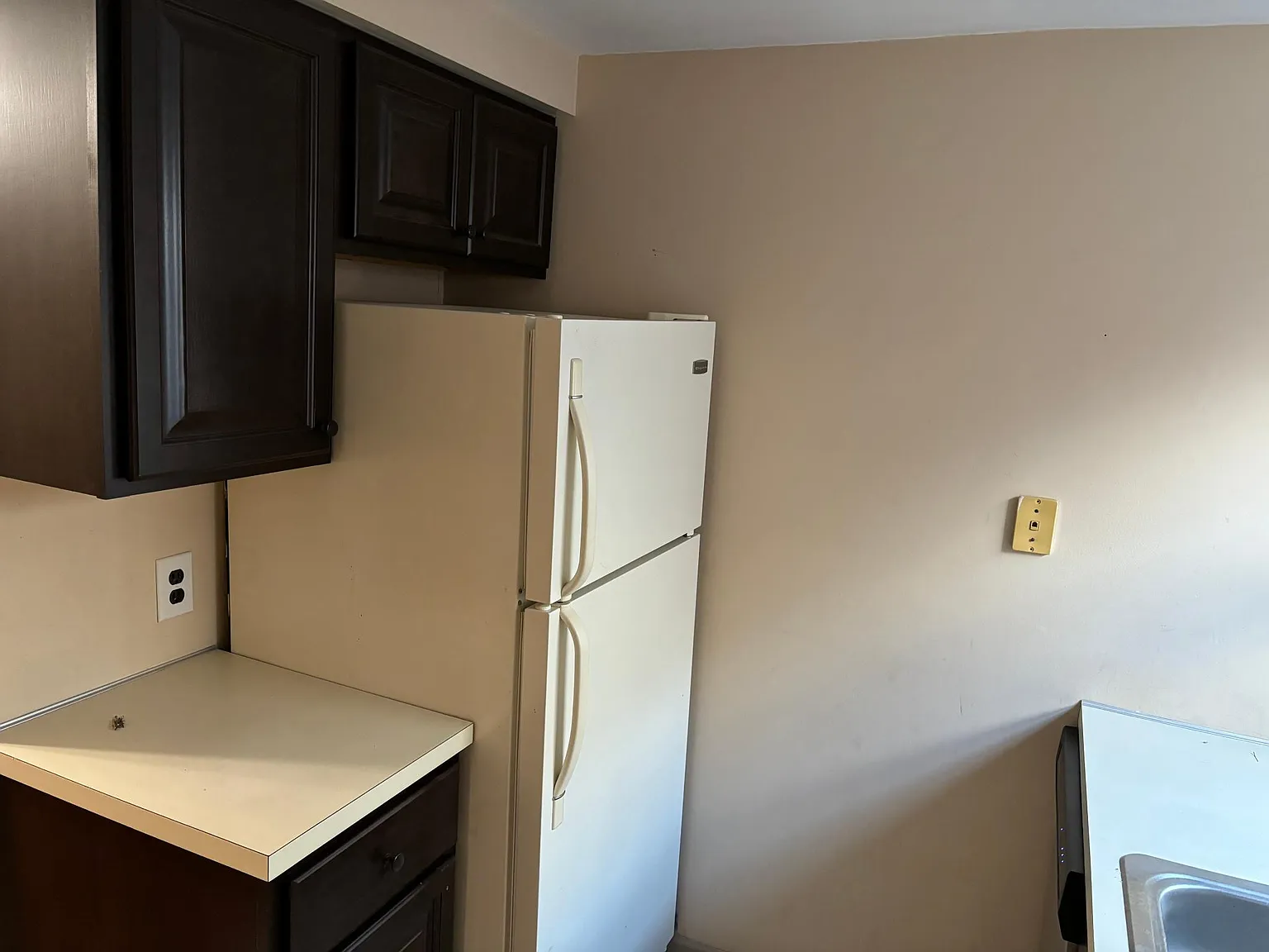 313 Bainbridge St — Photo 2