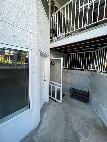 1000 Cliff Ave Photo 1
