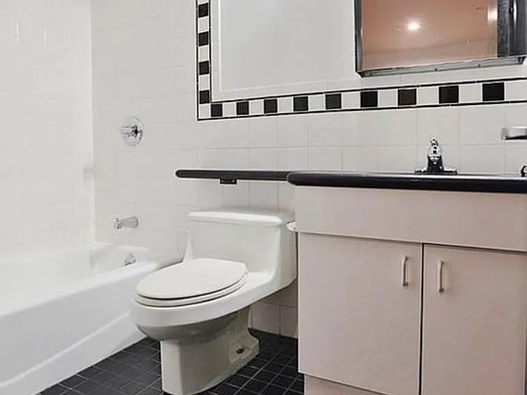 97 Chambers St #2D — Photo 6