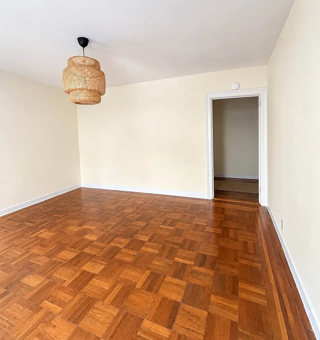 9 Seaman Avenue — Photo 1