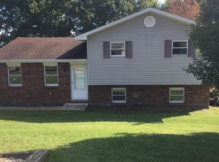 900 Meadwood Hts, Ashland, KY 41102