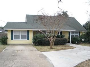 2912 Larchmont St, Pascagoula, MS 39567