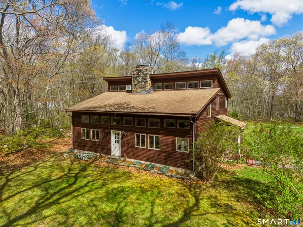 1707 Center Groton Road, Ledyard, CT 06339