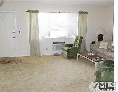 5th image of 26 Easthampton B #26