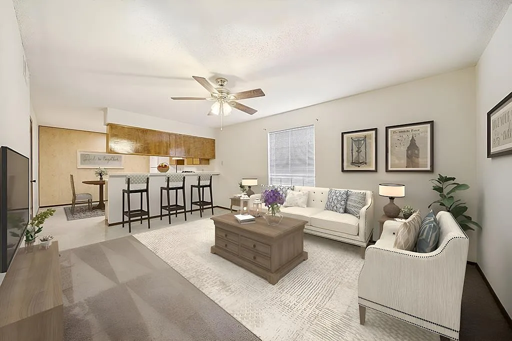 2 bed, 925 sqft, $1,090 — Photo 1