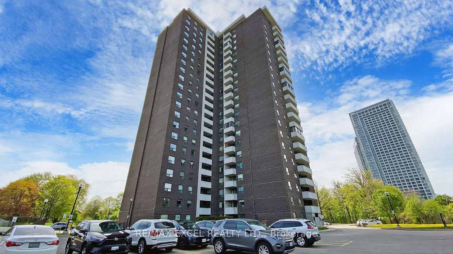 5 Old Sheppard Ave #1801 photo 1