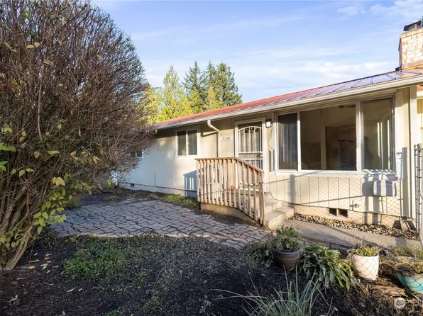 2185 California Avenue E, Port Orchard, WA 98366