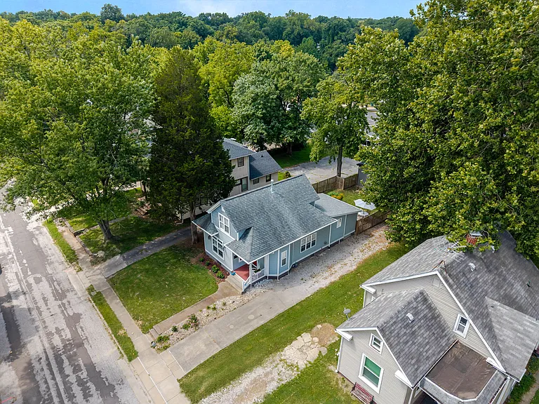 241 Coventry Pl — Photo 40