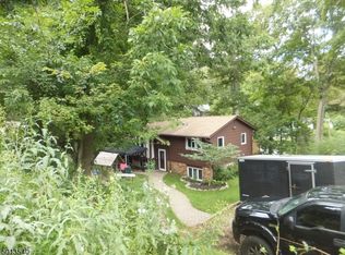 54 Fordham Trl, Hopatcong, NJ 07843