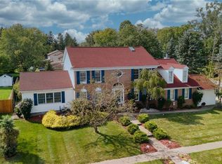 5 Cedar Ridge Dr, Buffalo, NY 14224