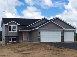 25311 12th St W, Zimmerman, MN 55398