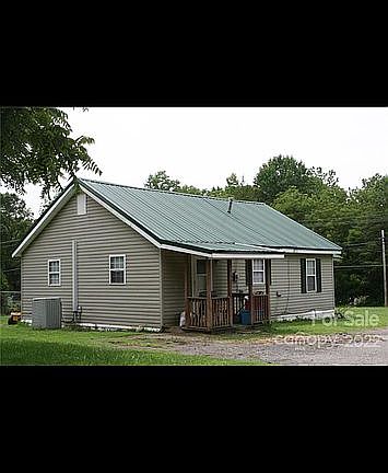 2nd image of 106 Peaceful Ln