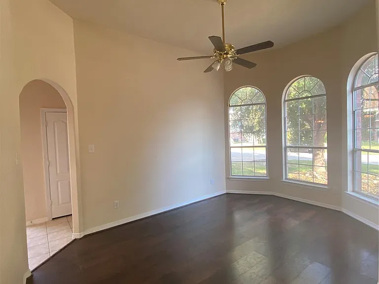 9210 Hidden Lake Cir E — Photo 8