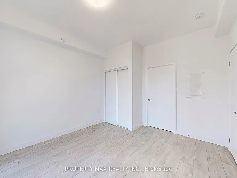170 Clonmore Dr #9 — Photo 22