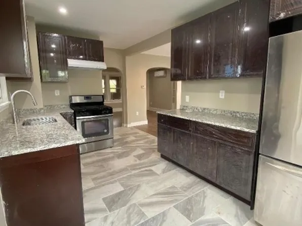 422 E 5Th Ave, Roselle Boro, NJ 07203