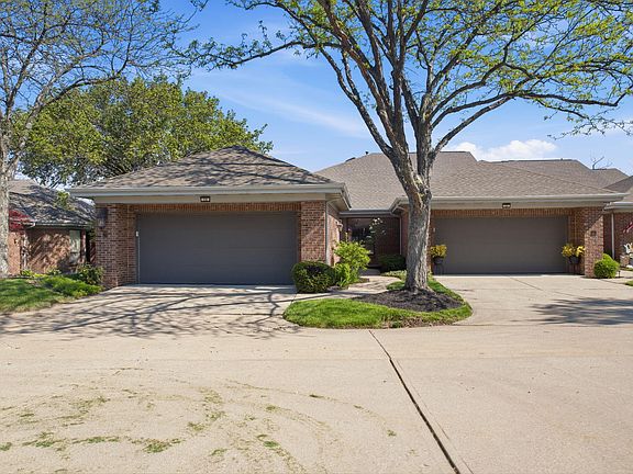 2nd image of 29 Fairway Dr