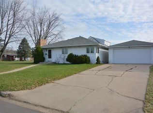 2602 Diane Ln, Hibbing, MN 55746