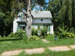 506 Center St, Garwin, IA 50632