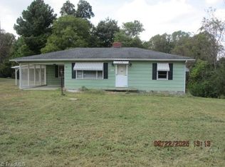 5150 Pine Hall Rd, Walnut Cove, NC 27052