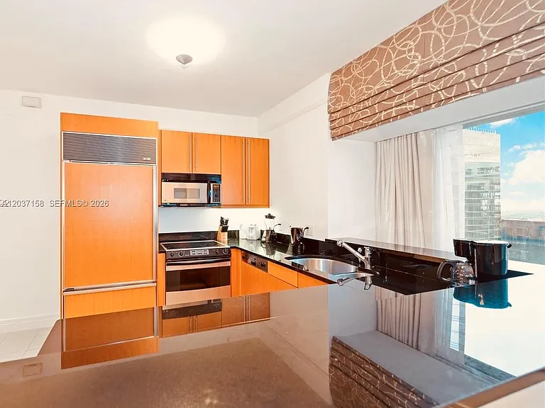 1435 Brickell Ave #3412 — Photo 4