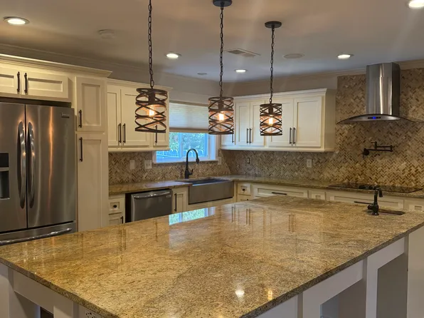 538 Country Greens Dr, Jonesboro, GA 30238