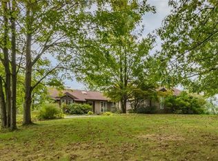 180 Oak Hill Dr, Latrobe, PA 15650
