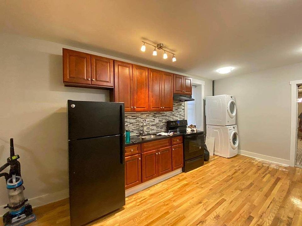 1st image of 292 Midwood St APT A7