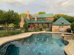 11089 Soldiers Rest Ln, Marshall, VA 20115