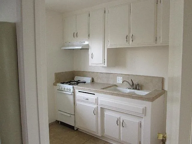 2402 3rd St #109 — Photo 4