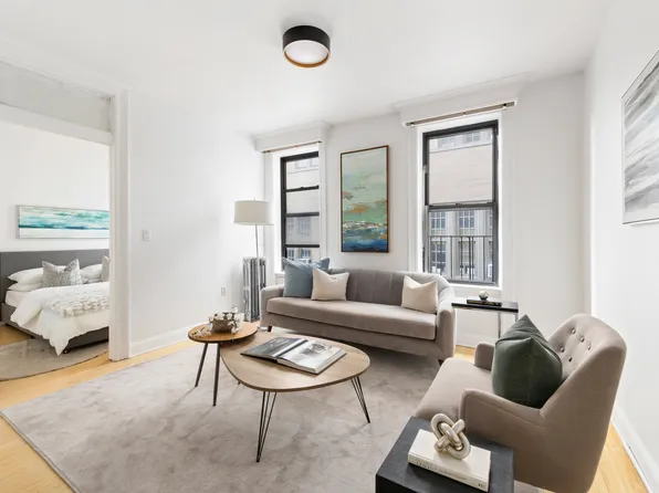 340 West 19th Street image 1 of 9