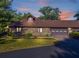 10087 Mansion Dr, Gibsonia, PA