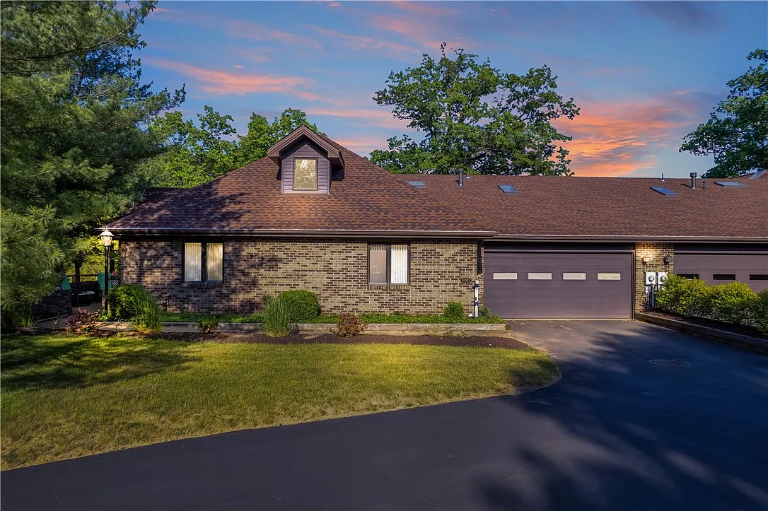 10087 Mansion Dr photo 1