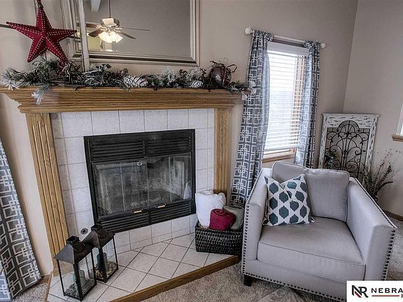 5th image of 1504 N 158th Ave