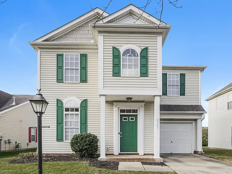 5827 Waverly Lynn Ln — Photo 1