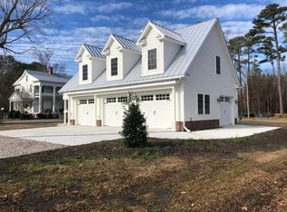 127 Country Club Dr, Edenton, NC 27932
