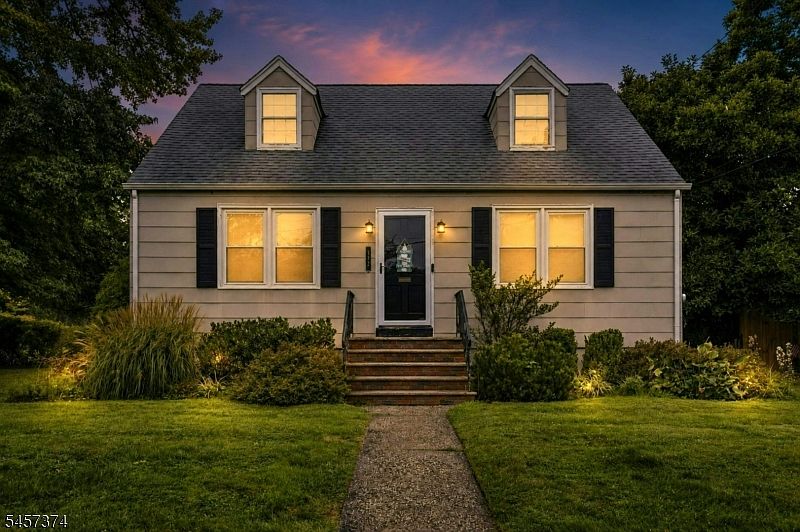 1st image of 372 S Union Ave