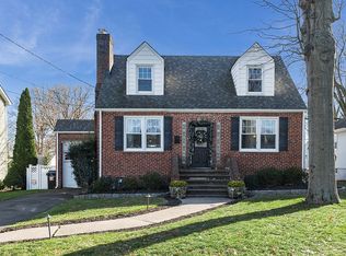 28 Wendell Pl, Clark, NJ 07066