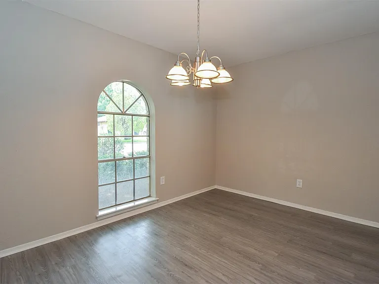 11719 Murr Way — Photo 8