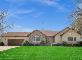 1003 21st St SW, Demotte, IN 46310