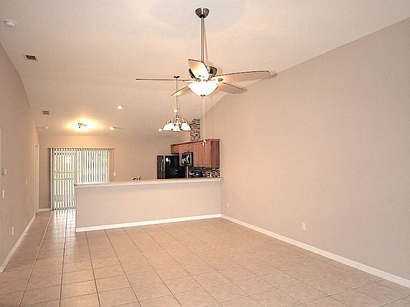 3rd image of 44 Bren Mar Ln #A