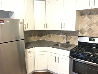 Rented by Tapiro Realty