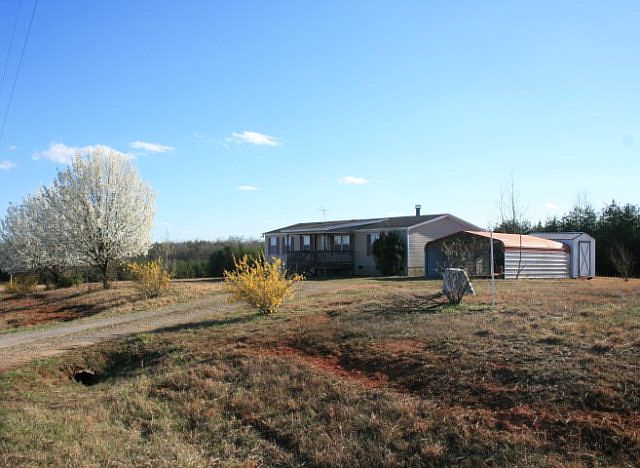 1st image of 306 Willow Green Ln